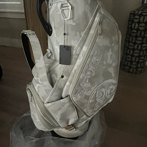 G/Fore Golf bag RARE STAFF full size. SOLD OUT EVERYWHERE! Brand new! - Picture 6 of 6